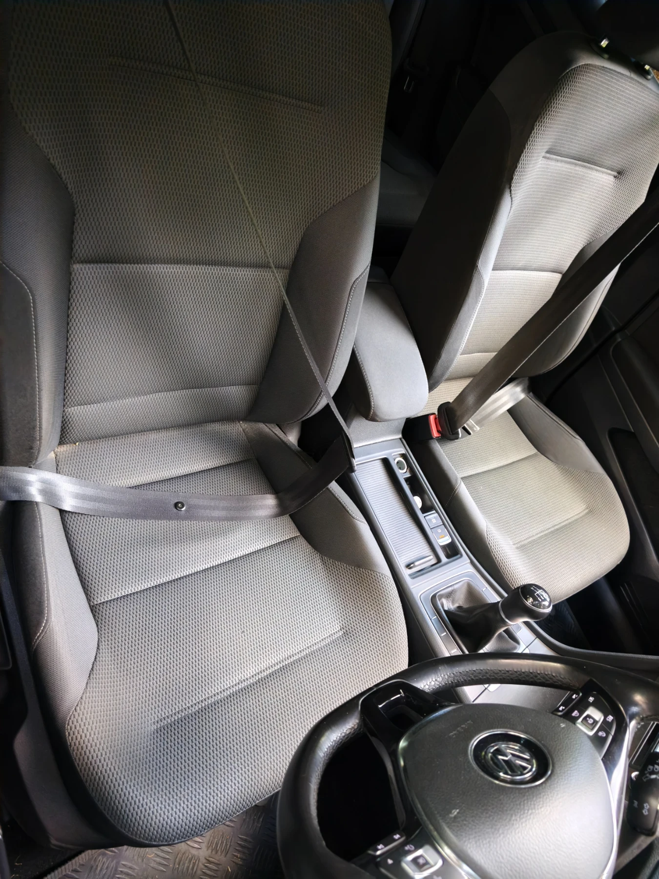 VW Golf Десен волан , снимка 8 - Автомобили и джипове - 56331587