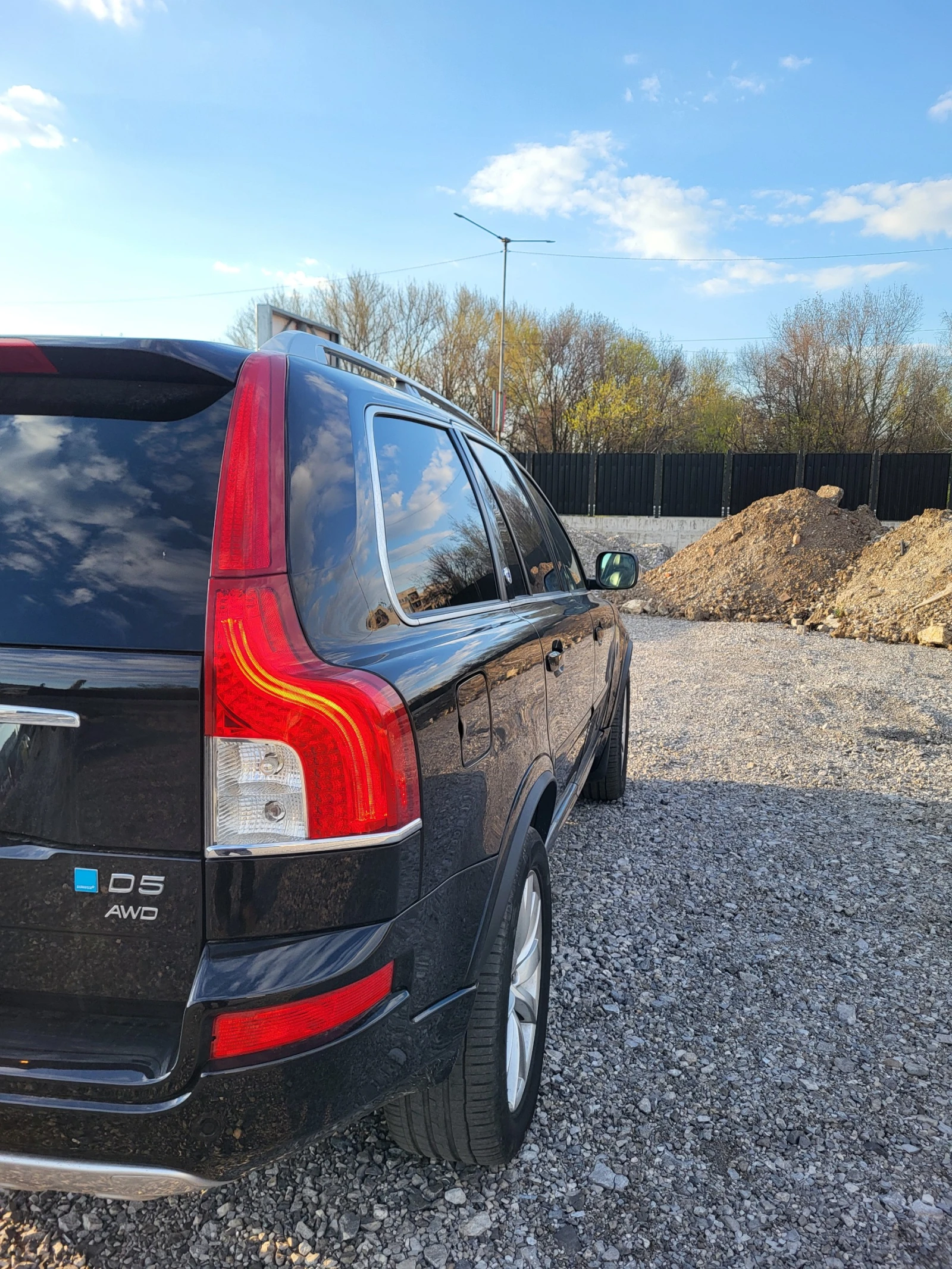 Volvo Xc90 D5 EXECUTIVE, снимка 3 - Автомобили и джипове - 54350959