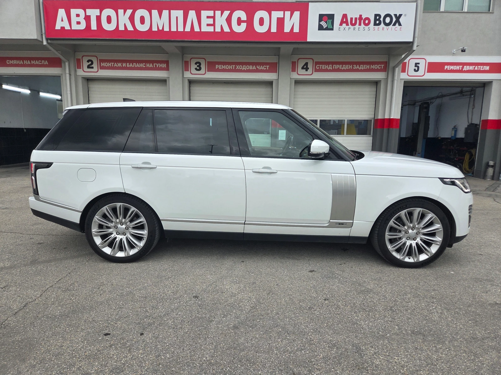 Land Rover Range rover 5.0 LONG/Autobiography, снимка 6 - Автомобили и джипове - 54748883