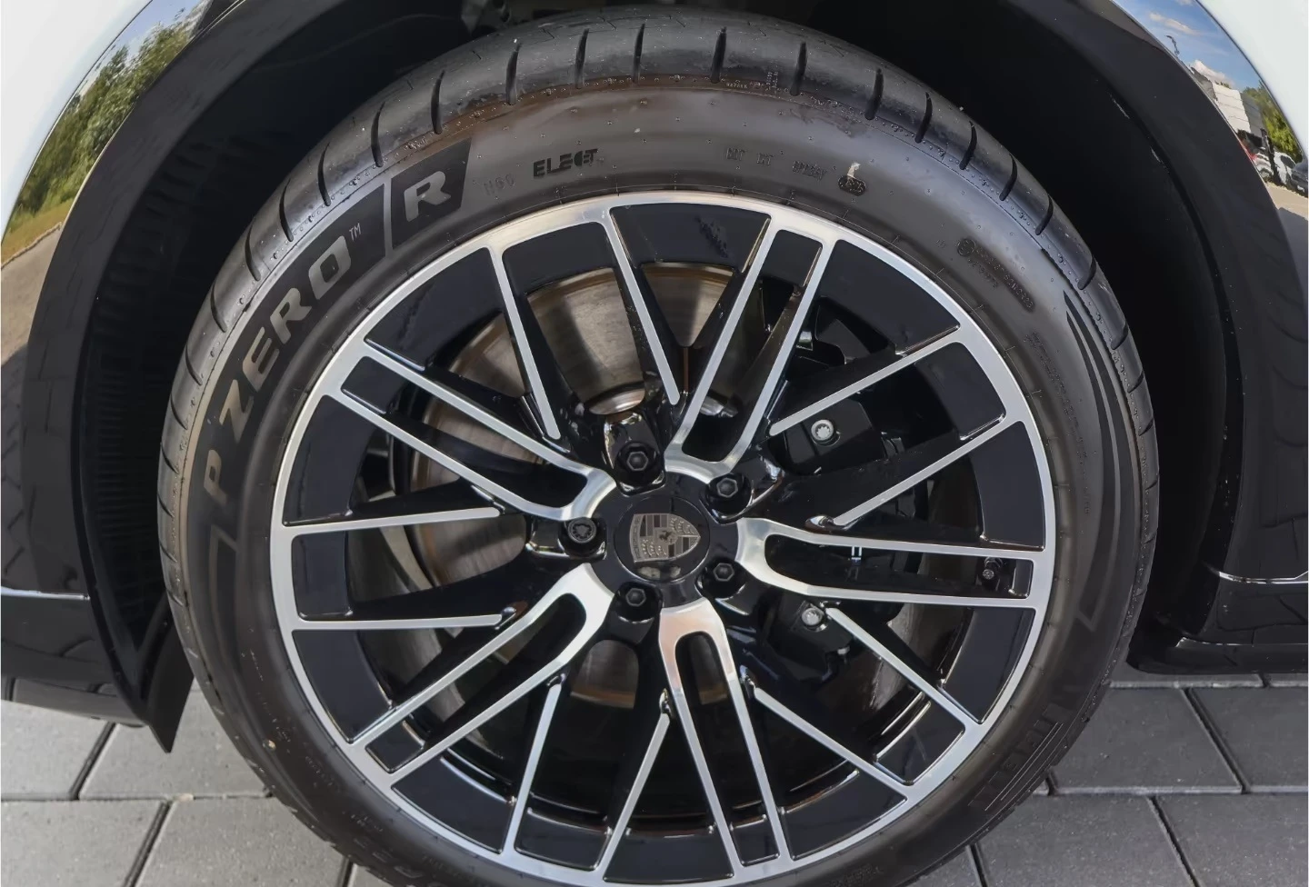 Porsche Cayenne TURBO ELECTRIC * NEW 2026* BOSE PANO SPORT-DESIGNЕ, снимка 5 - Автомобили и джипове - 54812427