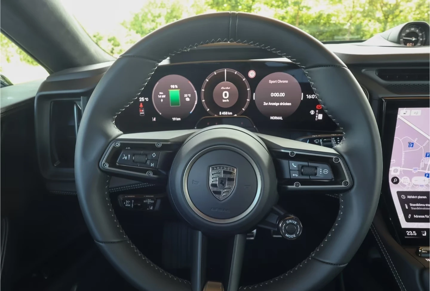 Porsche Cayenne TURBO ELECTRIC * NEW 2026* BOSE PANO SPORT-DESIGNЕ, снимка 7 - Автомобили и джипове - 54812427
