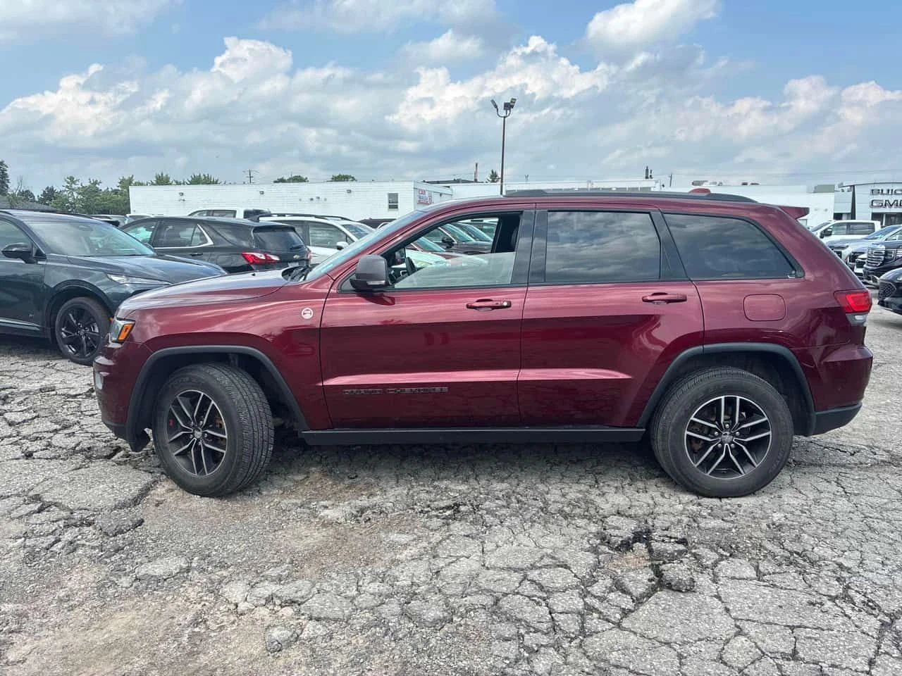 Jeep Grand cherokee * Trailhawk * PANO * ПОДГРЕВИ * KEYLESS * , снимка 2 - Автомобили и джипове - 55130916