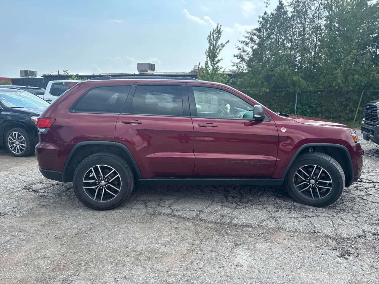 Jeep Grand cherokee * Trailhawk * PANO * ПОДГРЕВИ * KEYLESS * , снимка 3 - Автомобили и джипове - 55130916