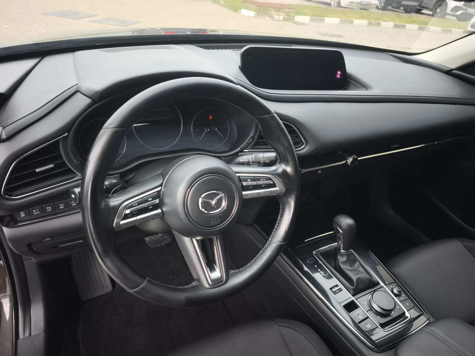 Mazda CX-30 2.0i  360  HEAD UP FULL SERVICE IN MAZDA , снимка 6 - Автомобили и джипове - 56087952