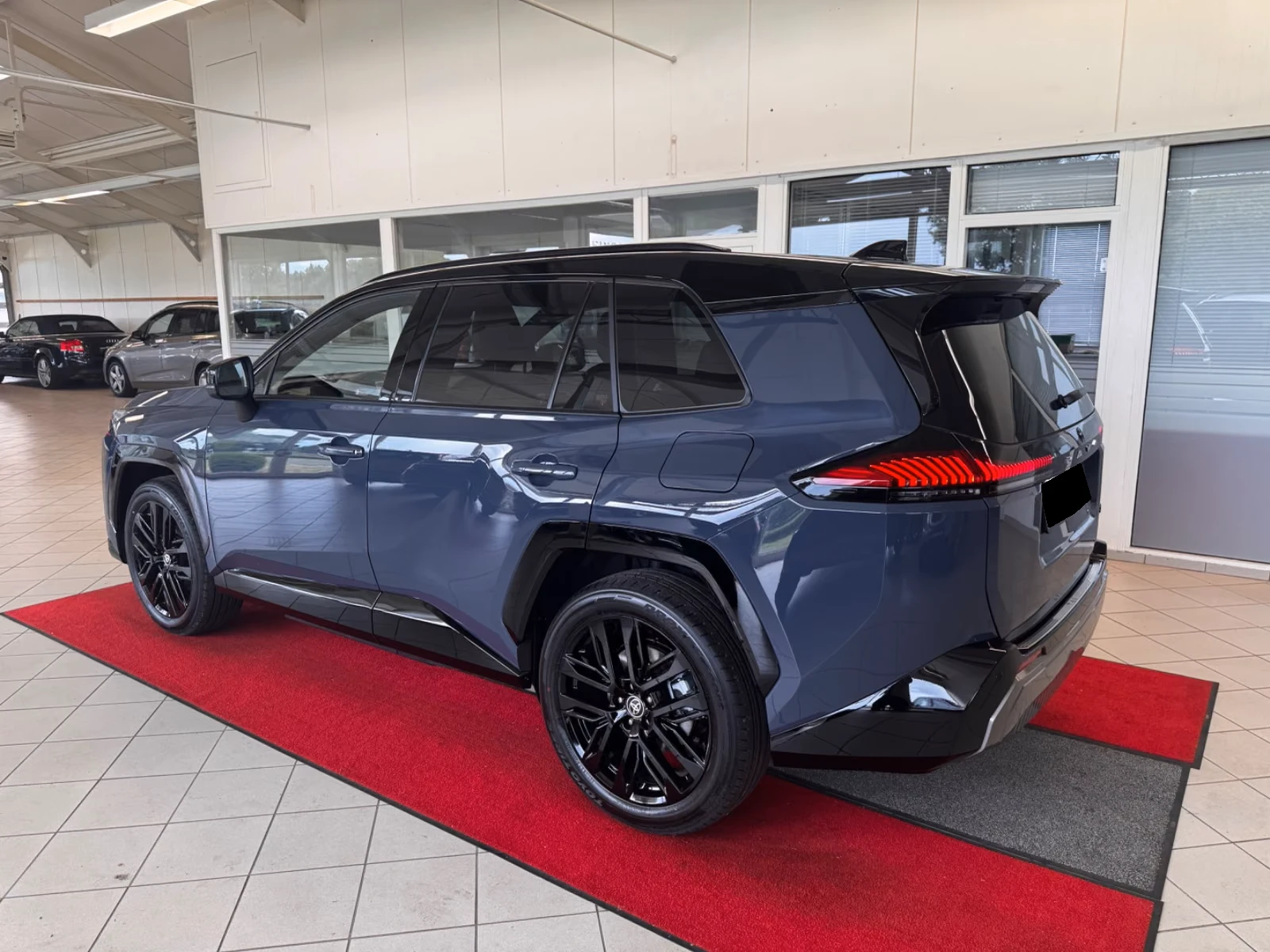 Toyota Rav4 PLUG-IN* AWD* MEMORY* DISTR* CAM* CARPLAY*  | Mobile.bg � ����������� 6