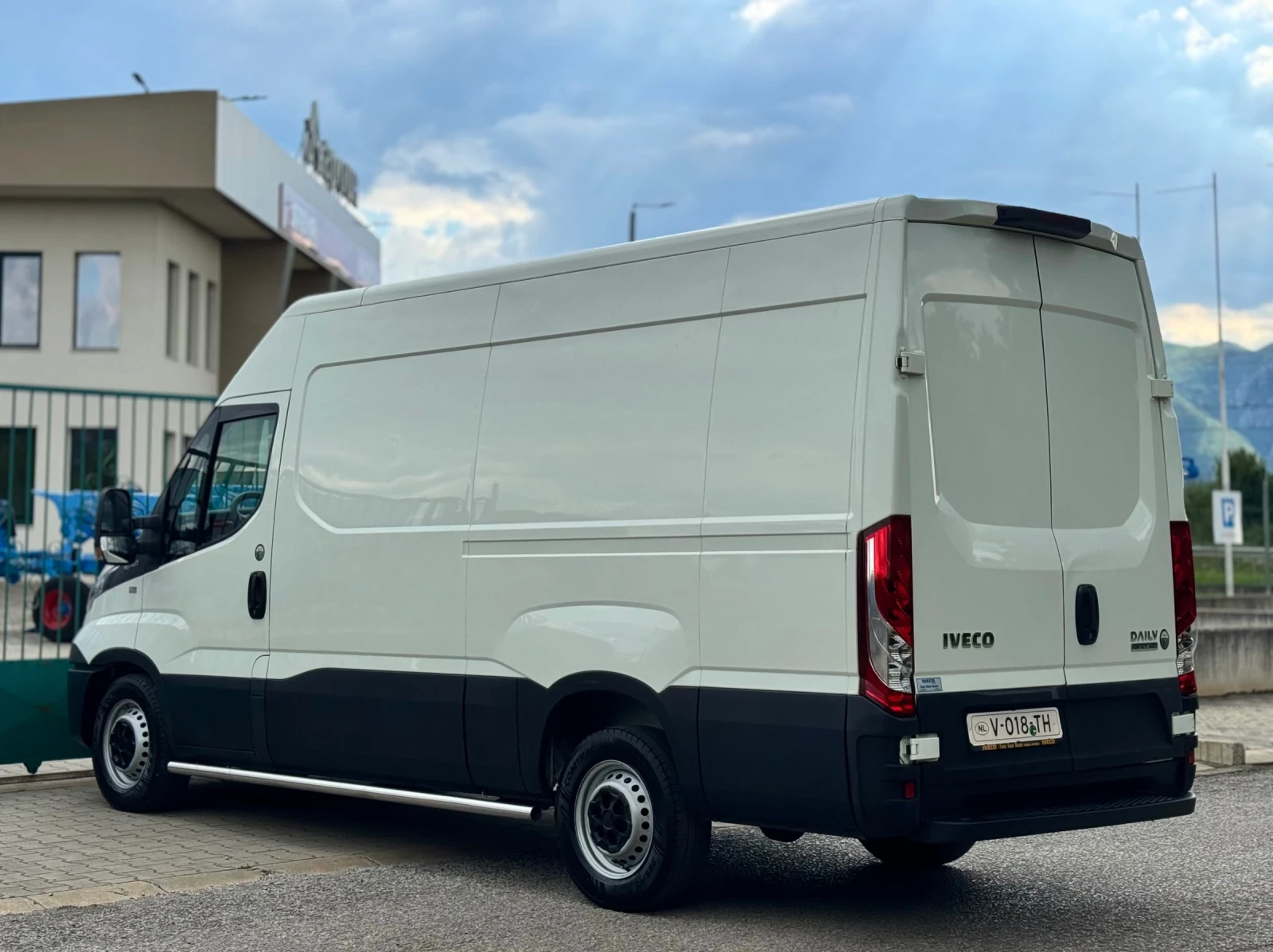Iveco 35s16 2.3D~160hp~8ZF~140000км!~КЛИМАТРОНИК - изображение 7