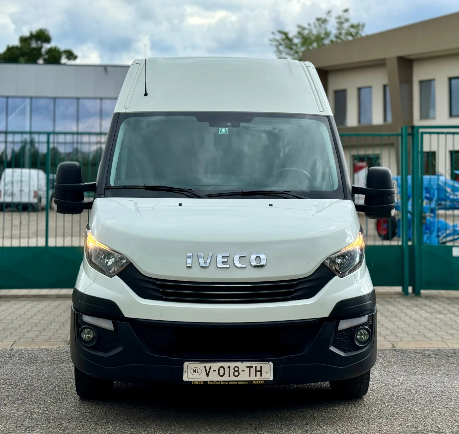 Iveco 35s16 2.3D~160hp~8ZF~140000км!~КЛИМАТРОНИК - изображение 2
