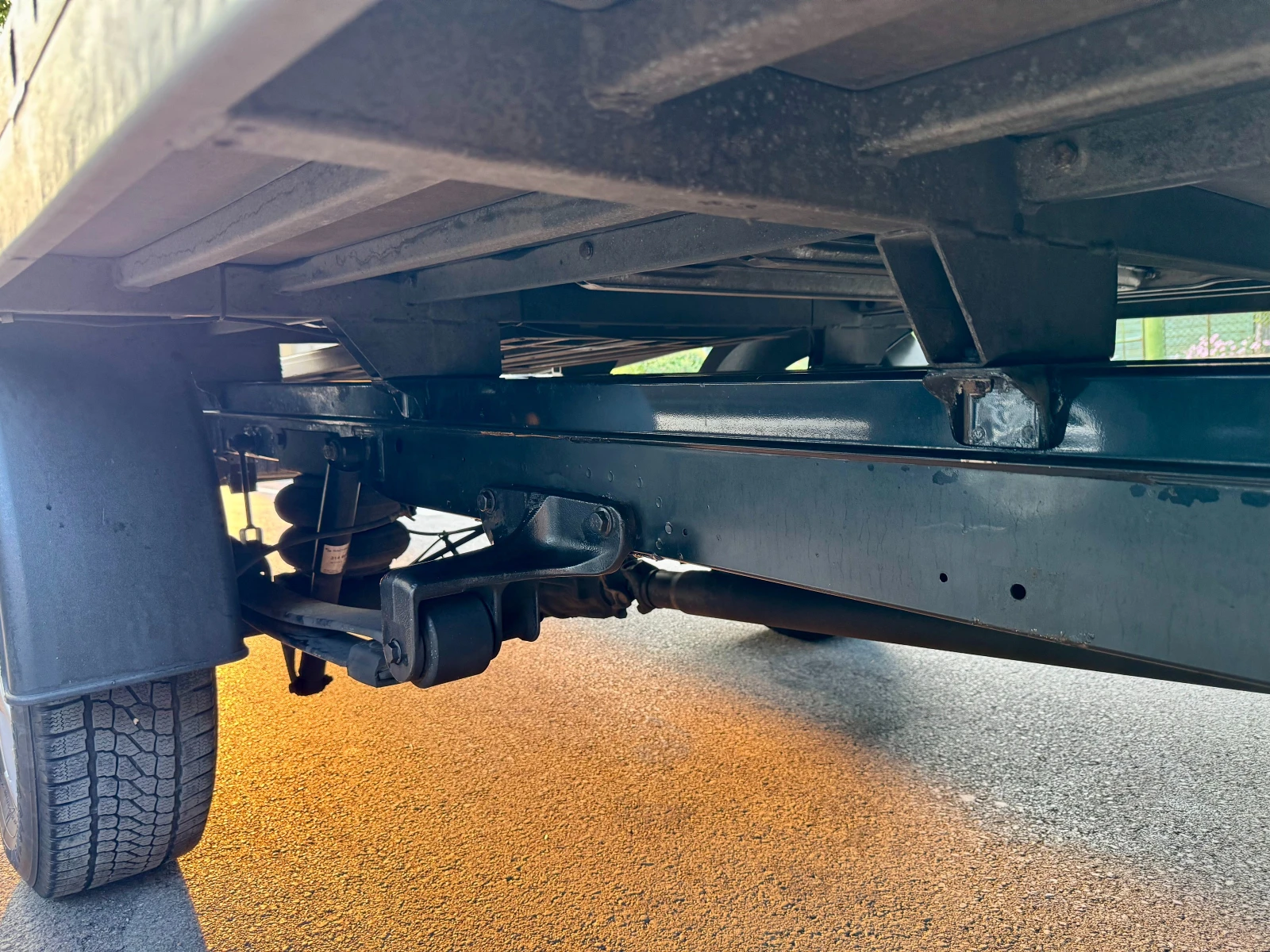 VW Crafter 2.5TDi, снимка 13 - Бусове и автобуси - 54135455