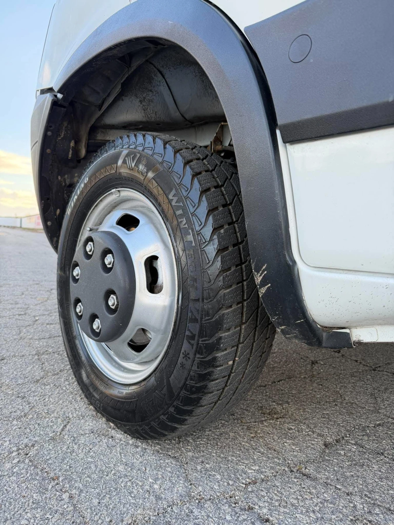 Iveco 35c13 Тристранен самосвал, снимка 8 - Бусове и автобуси - 56573117