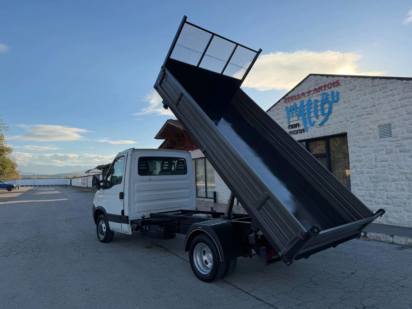 Iveco 35c13 Тристранен самосвал, снимка 4 - Бусове и автобуси - 56573117