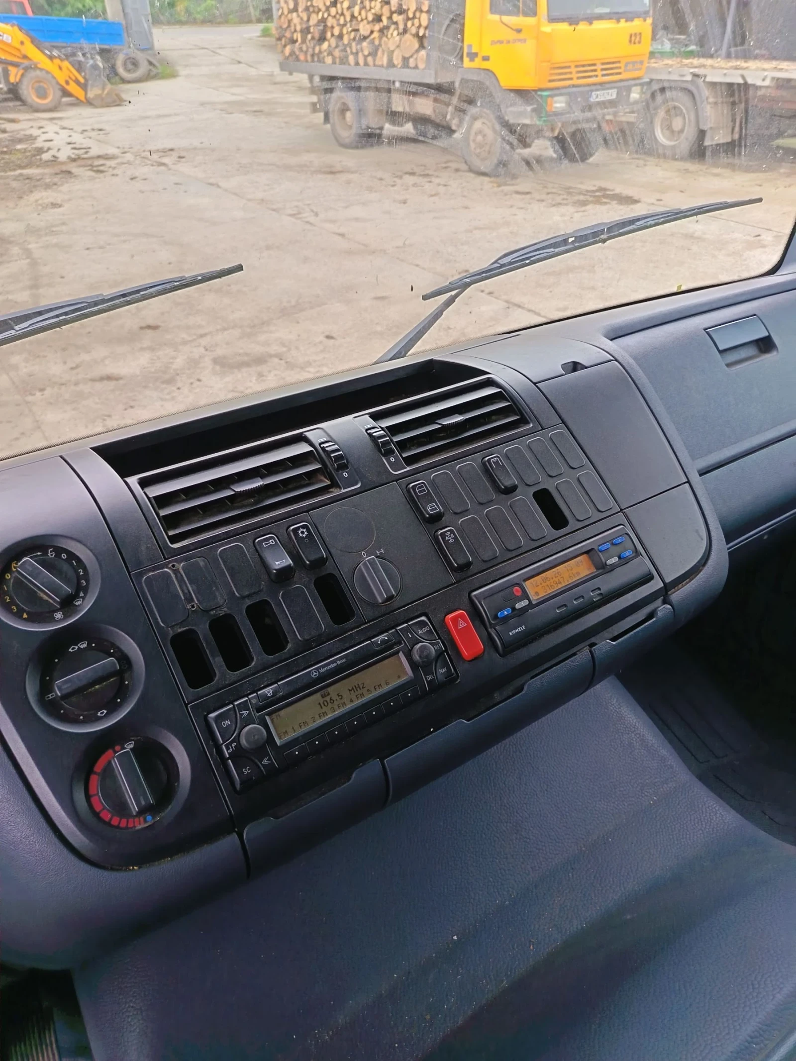 Mercedes-Benz Atego 1223, снимка 11 - Камиони - 54883202