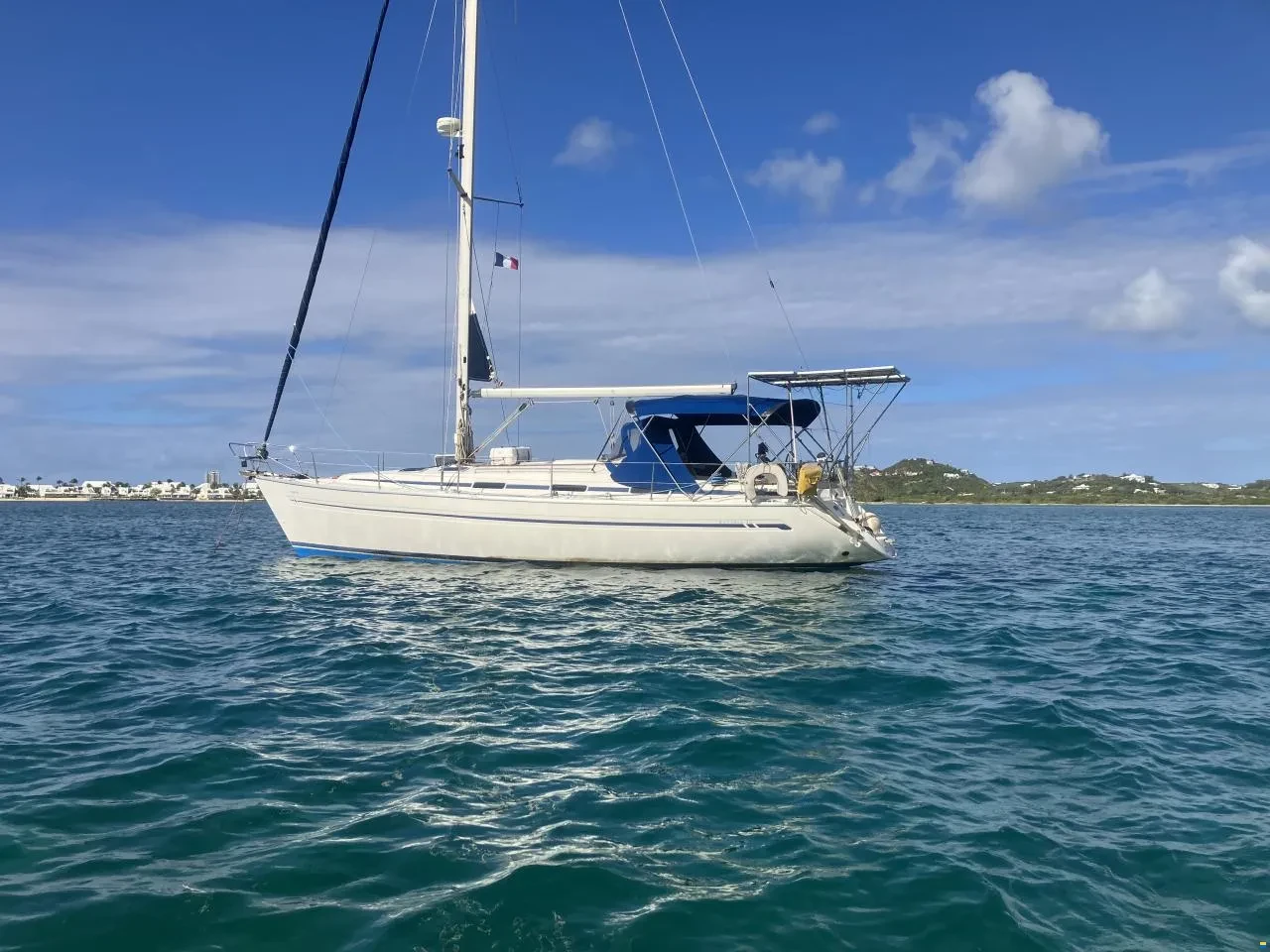 Ветроходна лодка Bavaria 40 - изображение 2