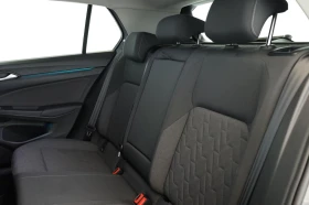 VW Golf 2.0TDI* FACELIFTCAM* LED* DISTR* , снимка 13