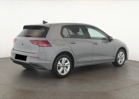 VW Golf 2.0TDI* FACELIFTCAM* LED* DISTR* , снимка 4