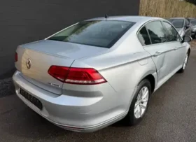 VW Passat 1.6 TDI, NAVI, Оригинални само 118хил. км!!!, снимка 5