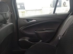 Opel Astra 15 122 2022, снимка 9