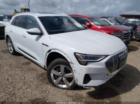 ������ Audi E-Tron