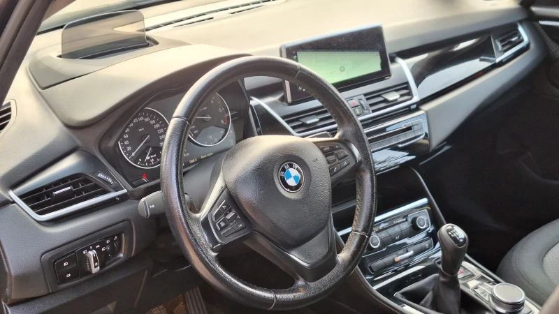 BMW 2 Active Tourer, снимка 7 - Автомобили и джипове - 52507916