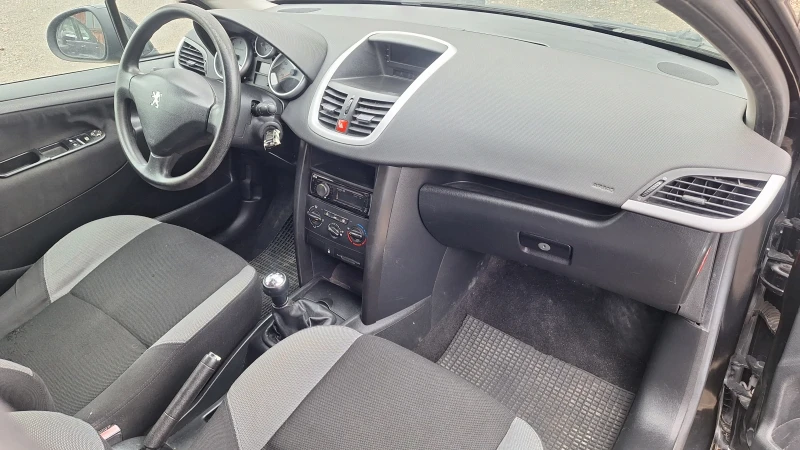 Peugeot 207 1.4HDI, снимка 7 - Автомобили и джипове - 47596515