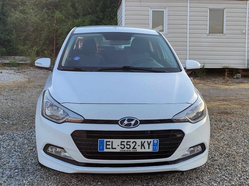 Hyundai I20 1.0T, снимка 3 - Автомобили и джипове - 47596515