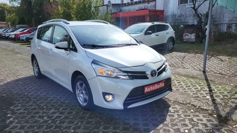 Toyota Verso 1.8i FACЕ Намаление -10% важи само за черен петък, снимка 3 - Автомобили и джипове - 45887826