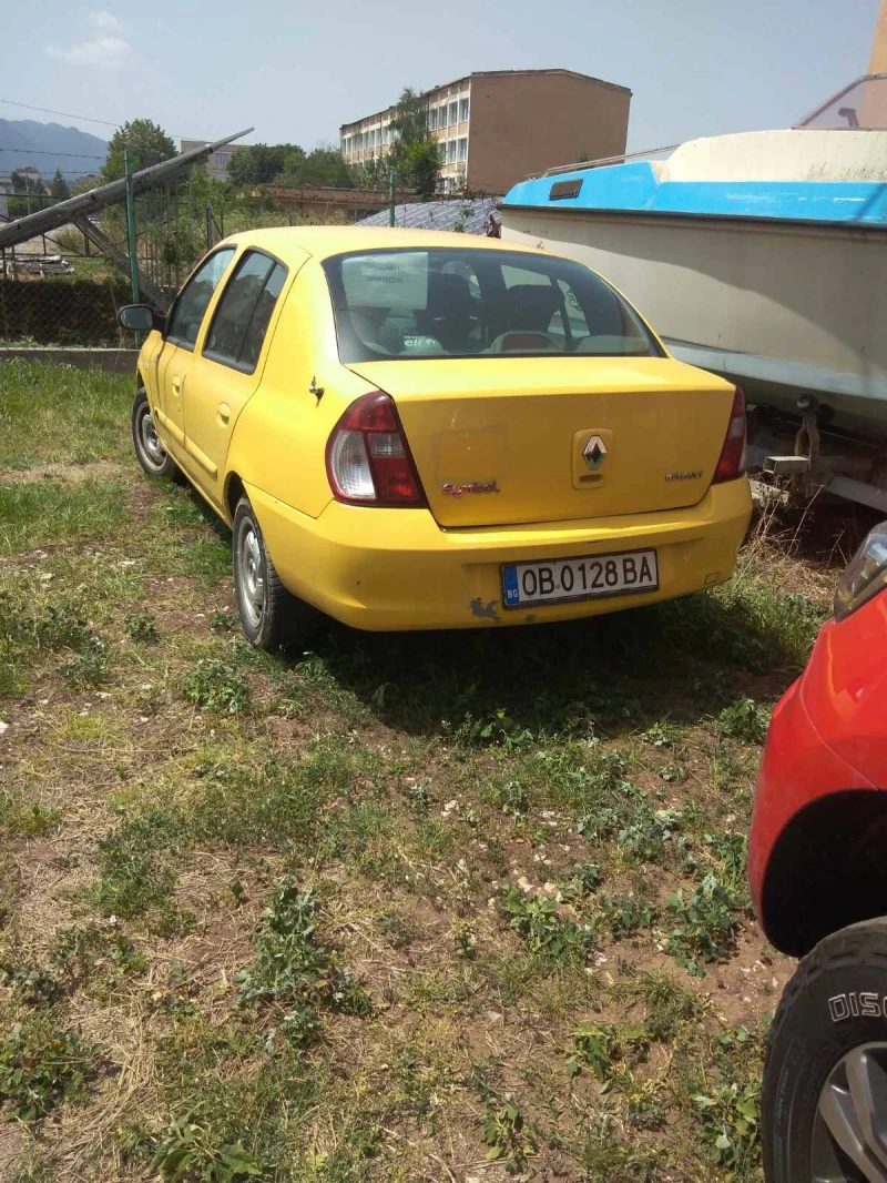 Renault Clio, снимка 3 - Автомобили и джипове - 47341843