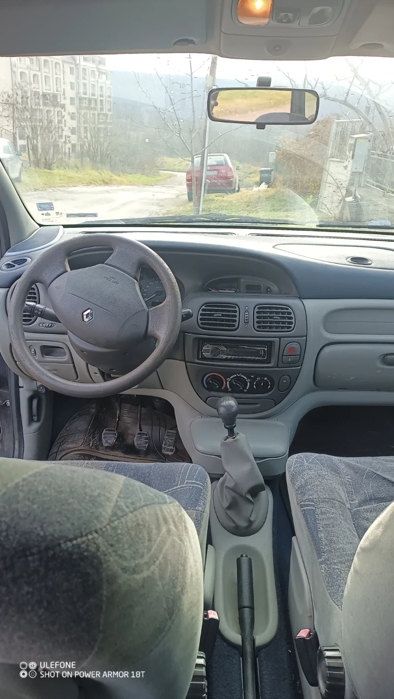 Renault Scenic, снимка 5 - Автомобили и джипове - 48308940