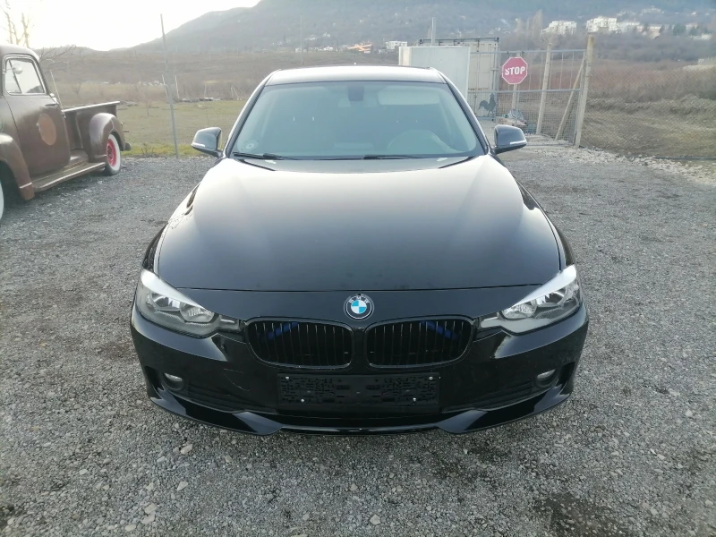 BMW 320 Автомат Седан BMW 320 , снимка 2 - Автомобили и джипове - 49405342