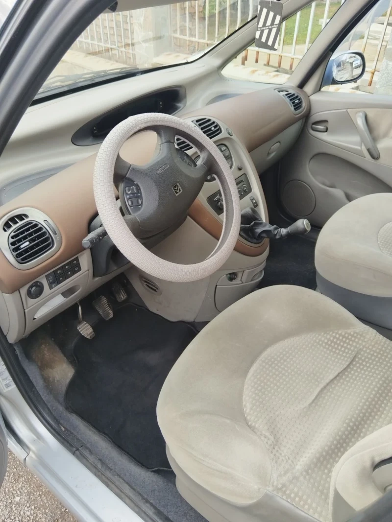 Citroen Xsara picasso 2.0 HDI, снимка 7 - Автомобили и джипове - 48633695