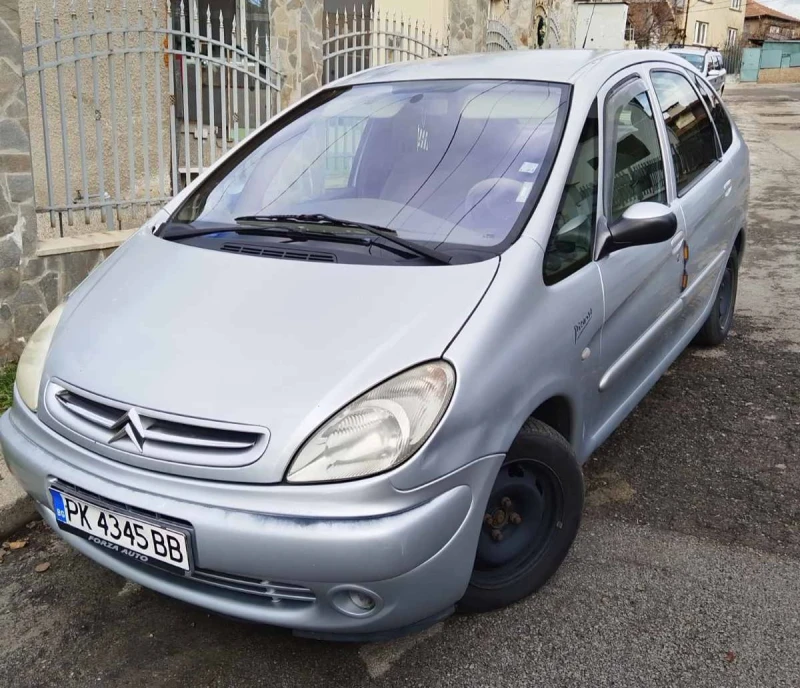 Citroen Xsara picasso 2.0 HDI, снимка 6 - Автомобили и джипове - 48633695