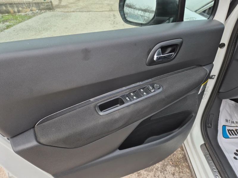 Peugeot 3008 1.6 hdi 108к италия, снимка 9 - Автомобили и джипове - 51037702