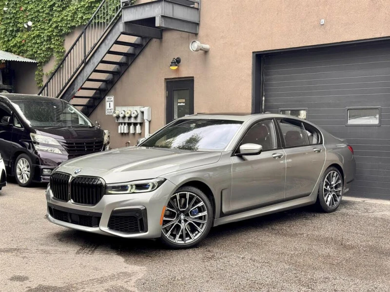 BMW 750 * АВТО КРЕДИТ* ЦЕНА ДО БГ * СЕРВИЗНА ИСТОРИЯ * 