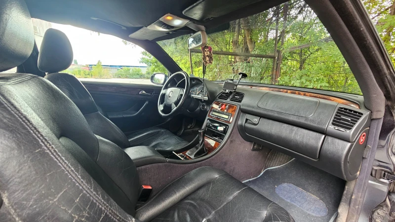 Mercedes-Benz CLK, снимка 12 - Автомобили и джипове - 53564909