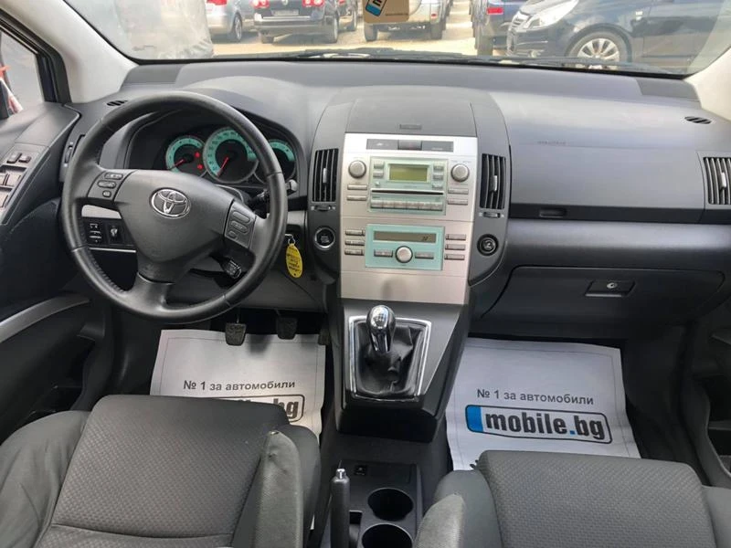 Toyota Corolla verso, снимка 10 - Автомобили и джипове - 48623741