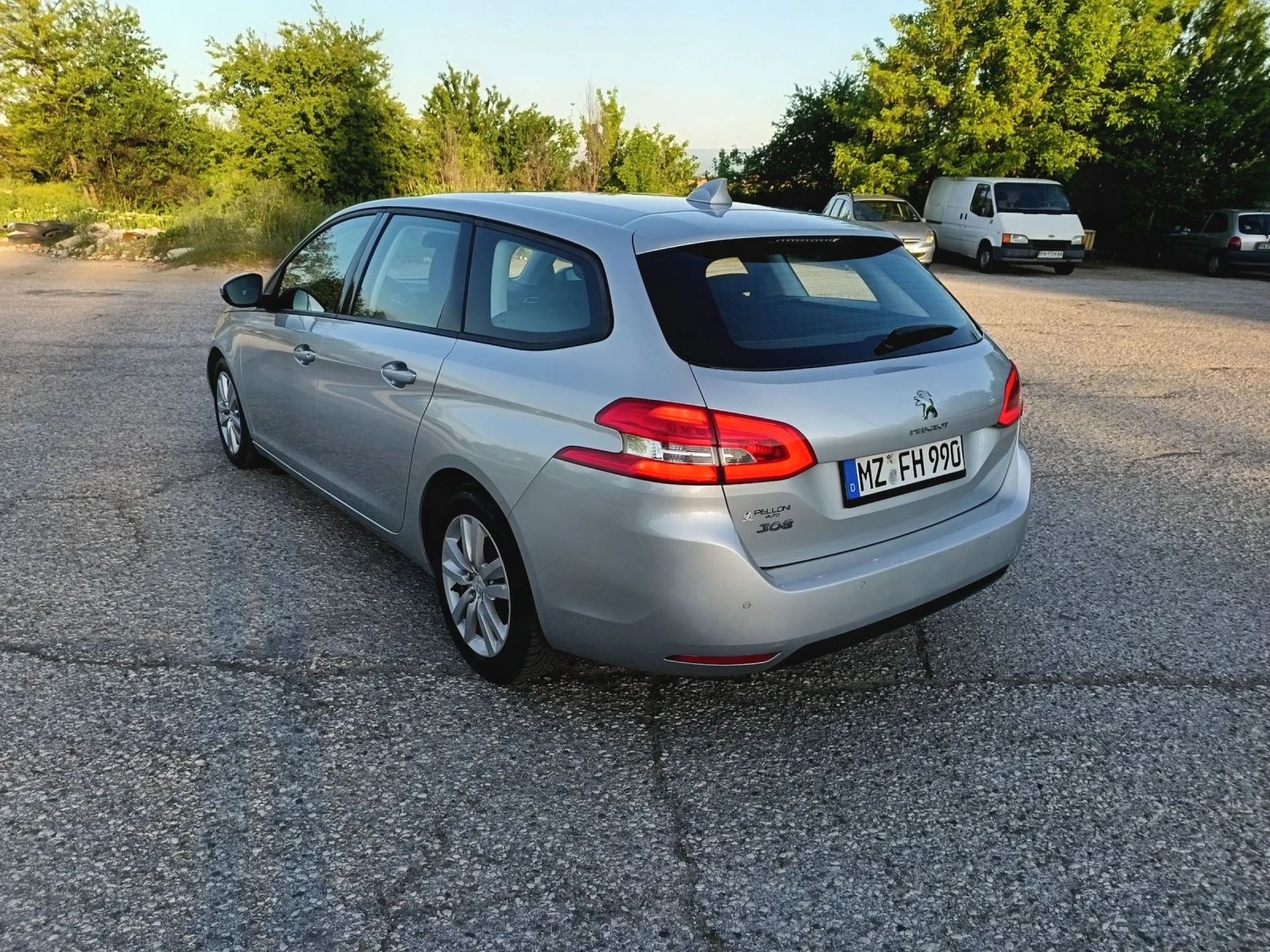 Peugeot 308 1.6.92кс - изображение 4