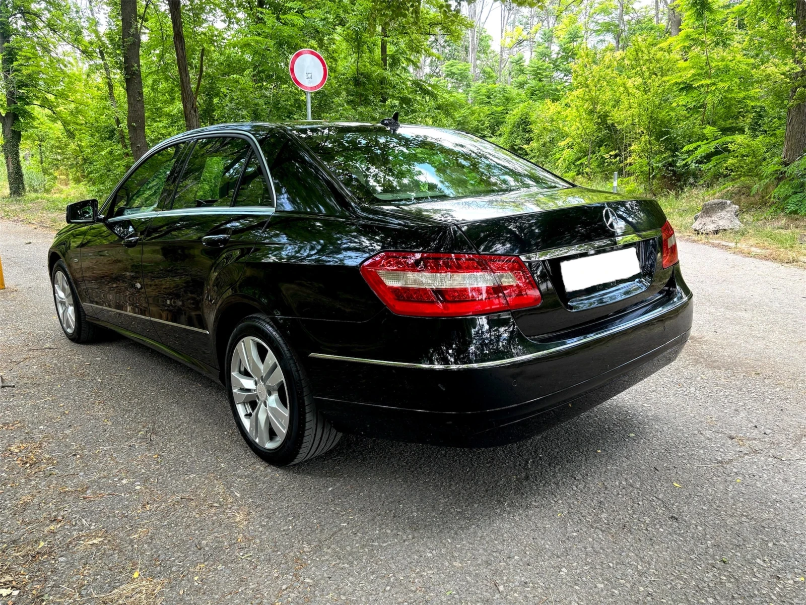 Mercedes-Benz E 220 CDI - изображение 6