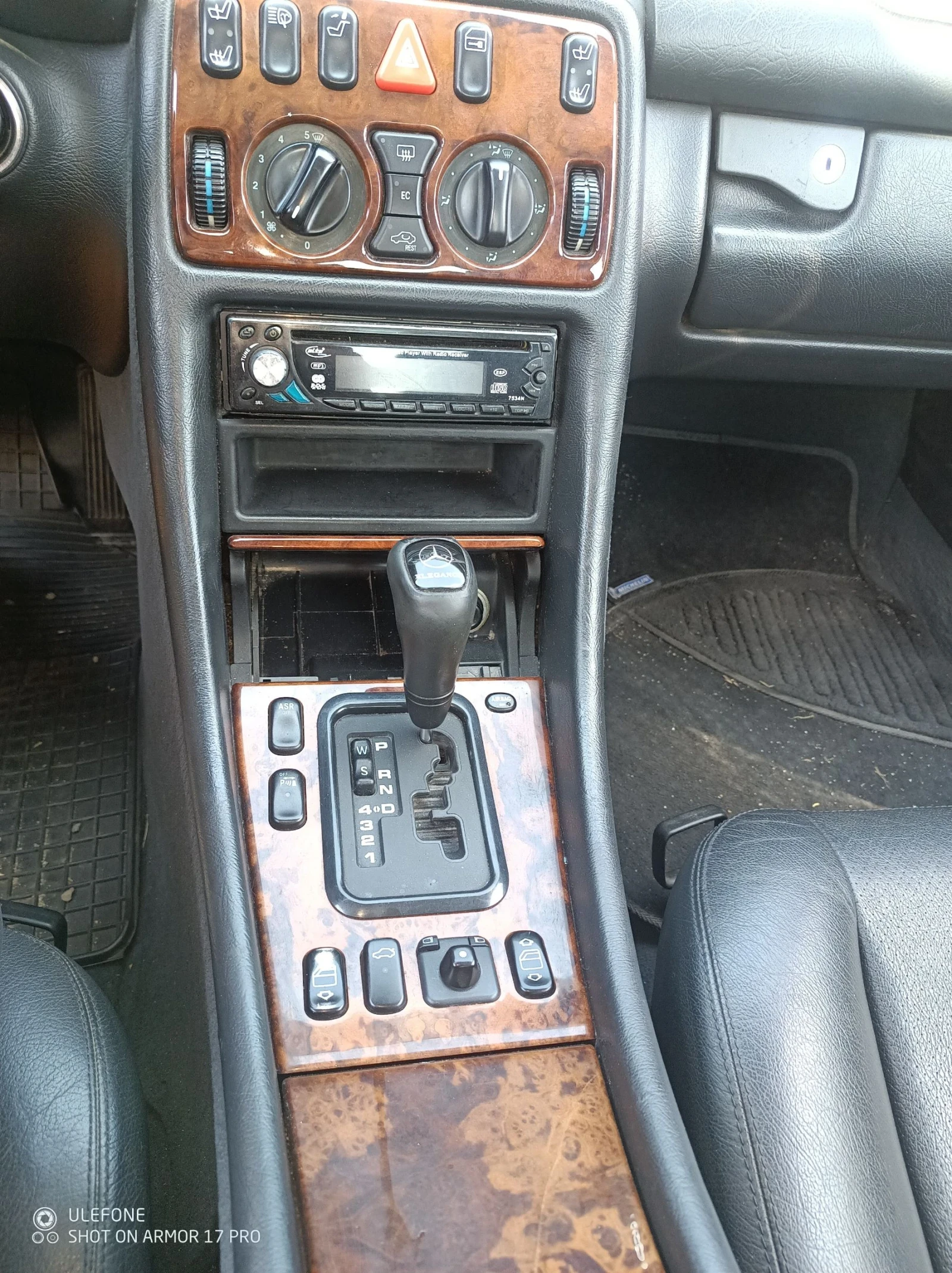 Mercedes-Benz CLK 200 - изображение 10