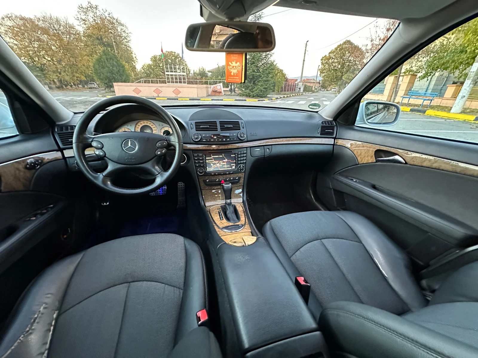 Mercedes-Benz E 320 3.0 V6 - изображение 9