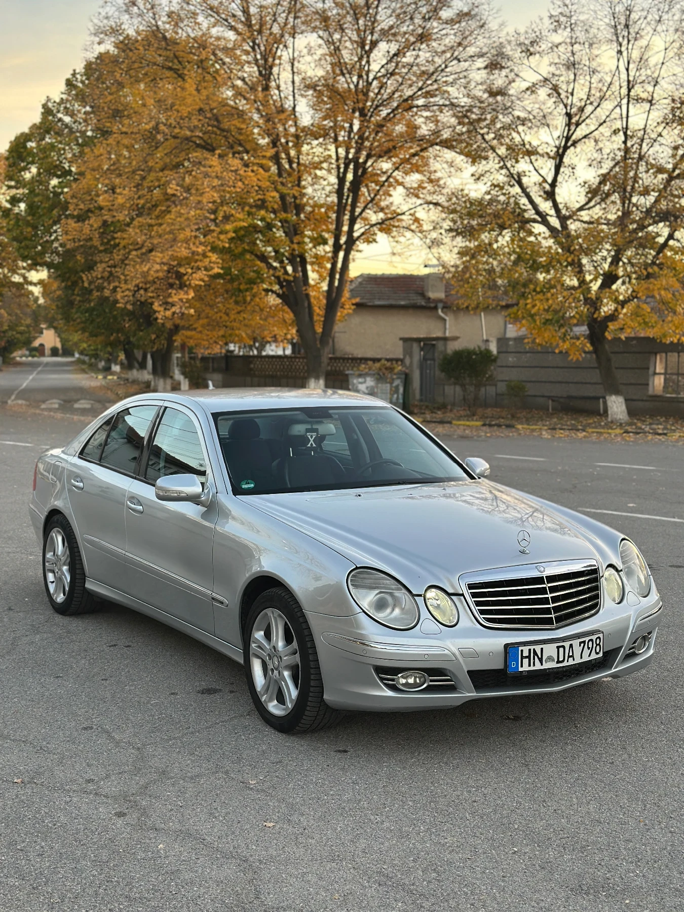 Mercedes-Benz E 320 3.0 V6 - изображение 2