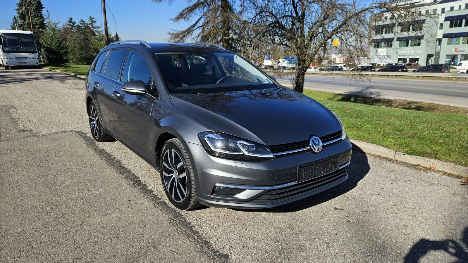 VW Golf Variant 2.0TDI * DSG* PANO* DYNAMIC LIGHTS* NEW TYRES | Mobile.bg   3
