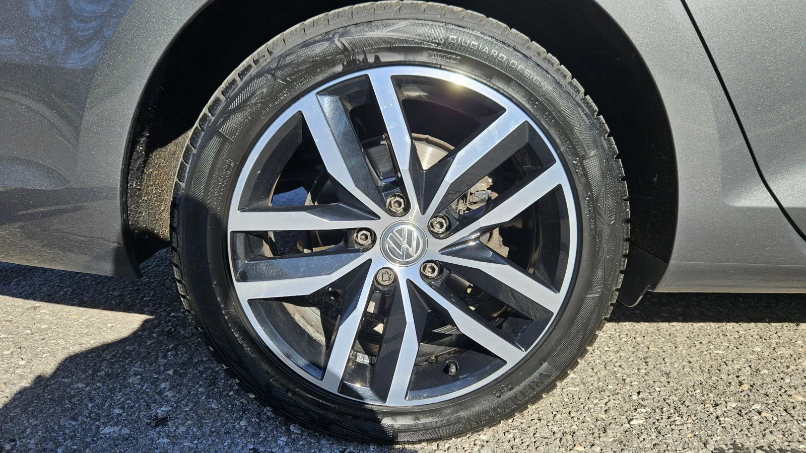 VW Golf Variant 2.0TDI * DSG* PANO* DYNAMIC LIGHTS* NEW TYRES | Mobile.bg   17