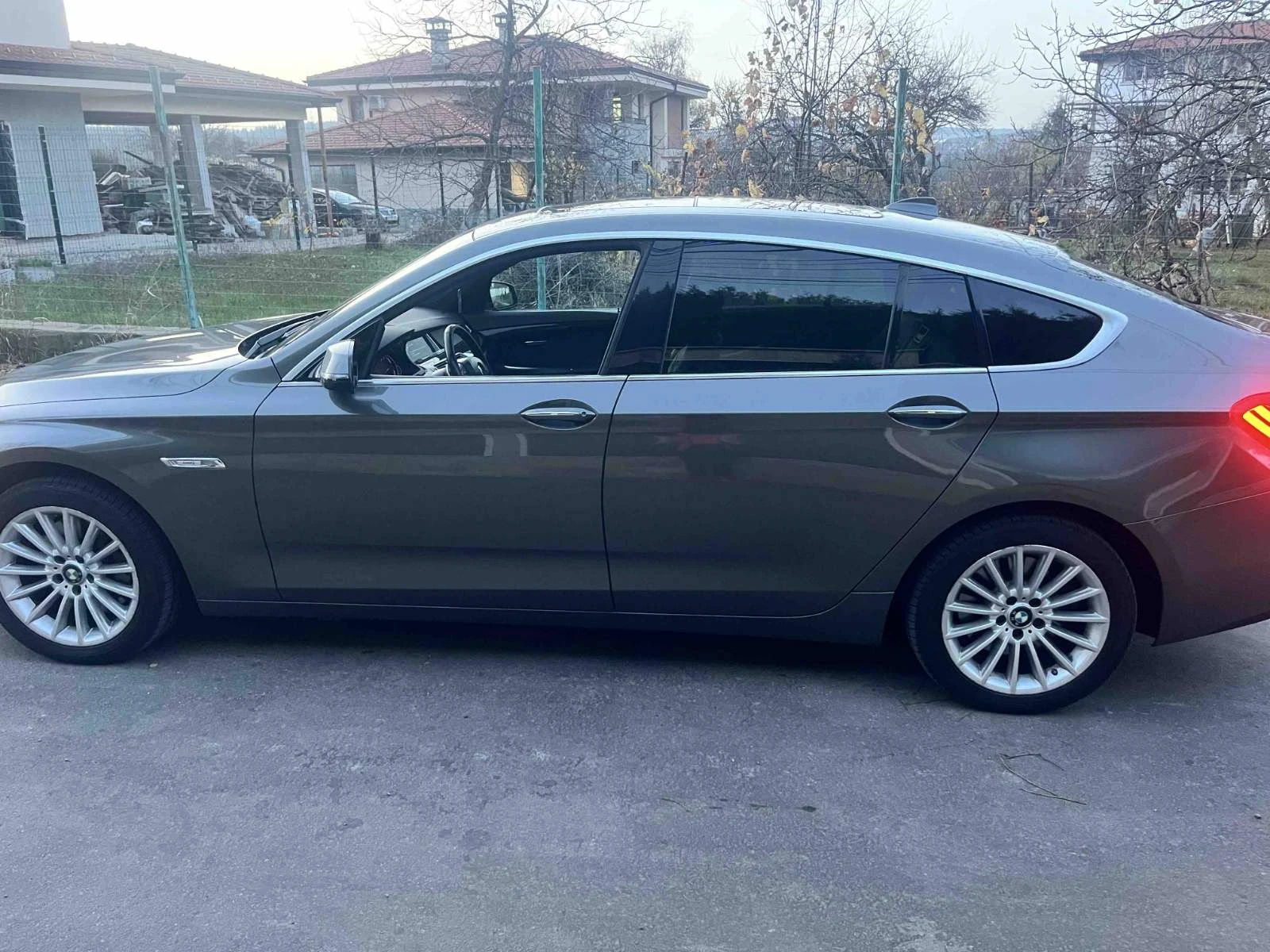 BMW 5 Gran Turismo  - изображение 3