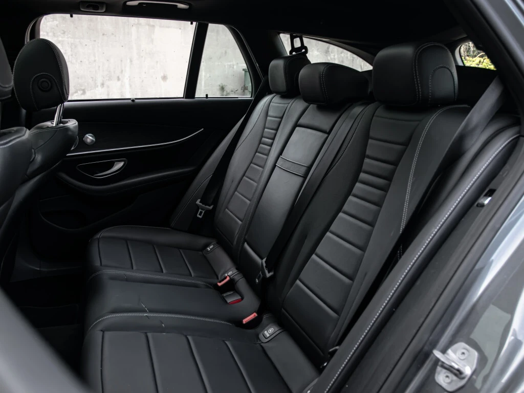 Mercedes-Benz E 400 * 4MATIC * CARFAX * ЦЕНА ДО БЪЛГАРИЯ - изображение 10