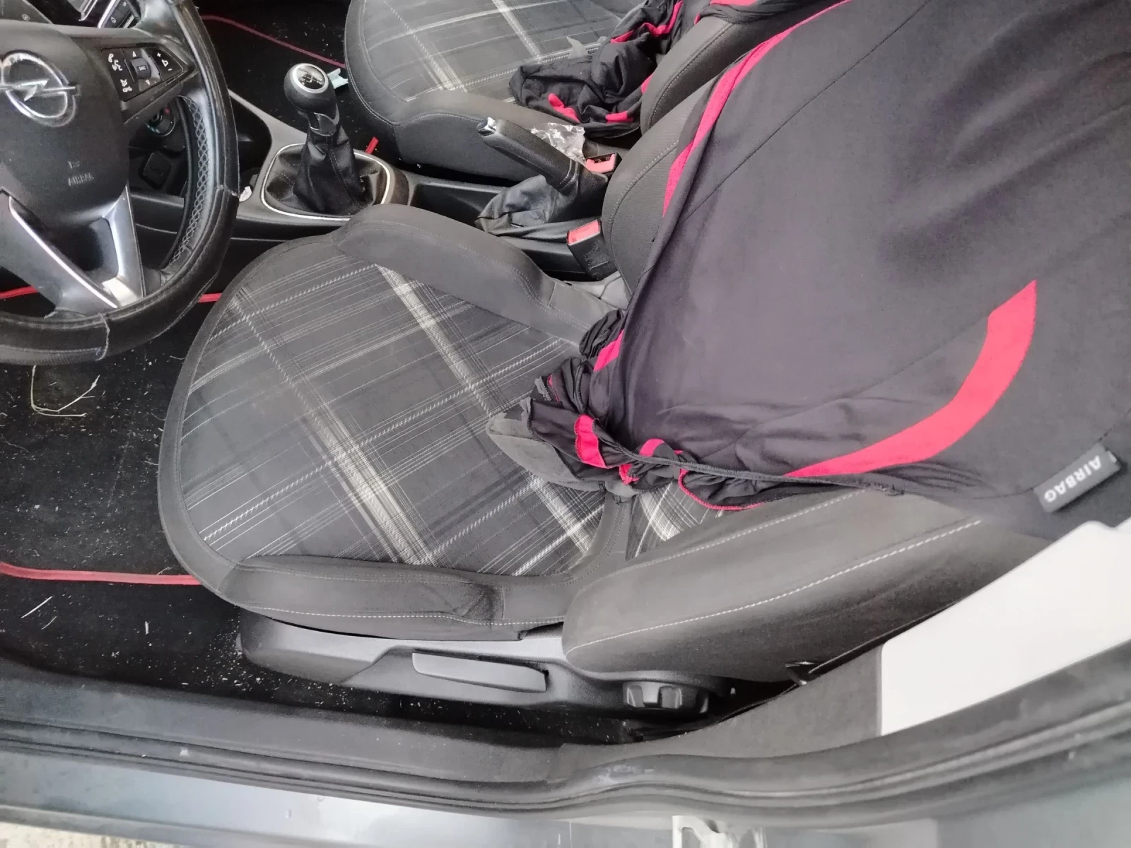 Opel Corsa 1.4 газ-бензин - изображение 9