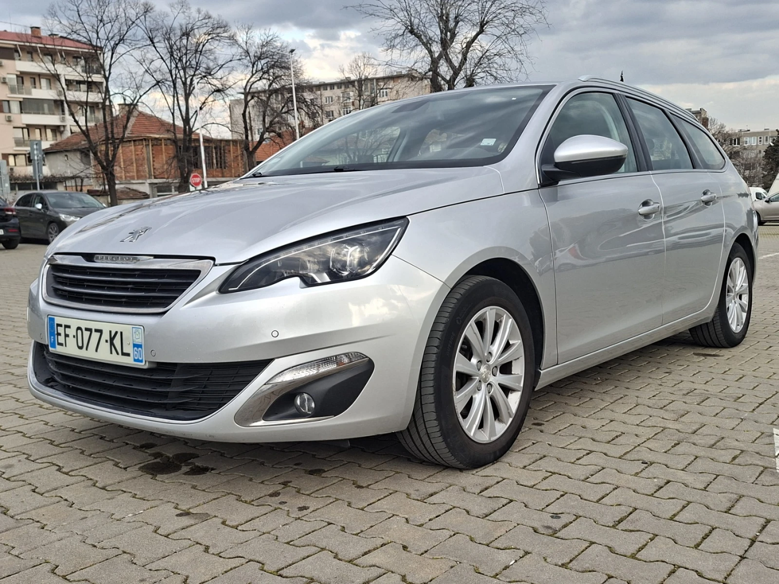 Peugeot 308