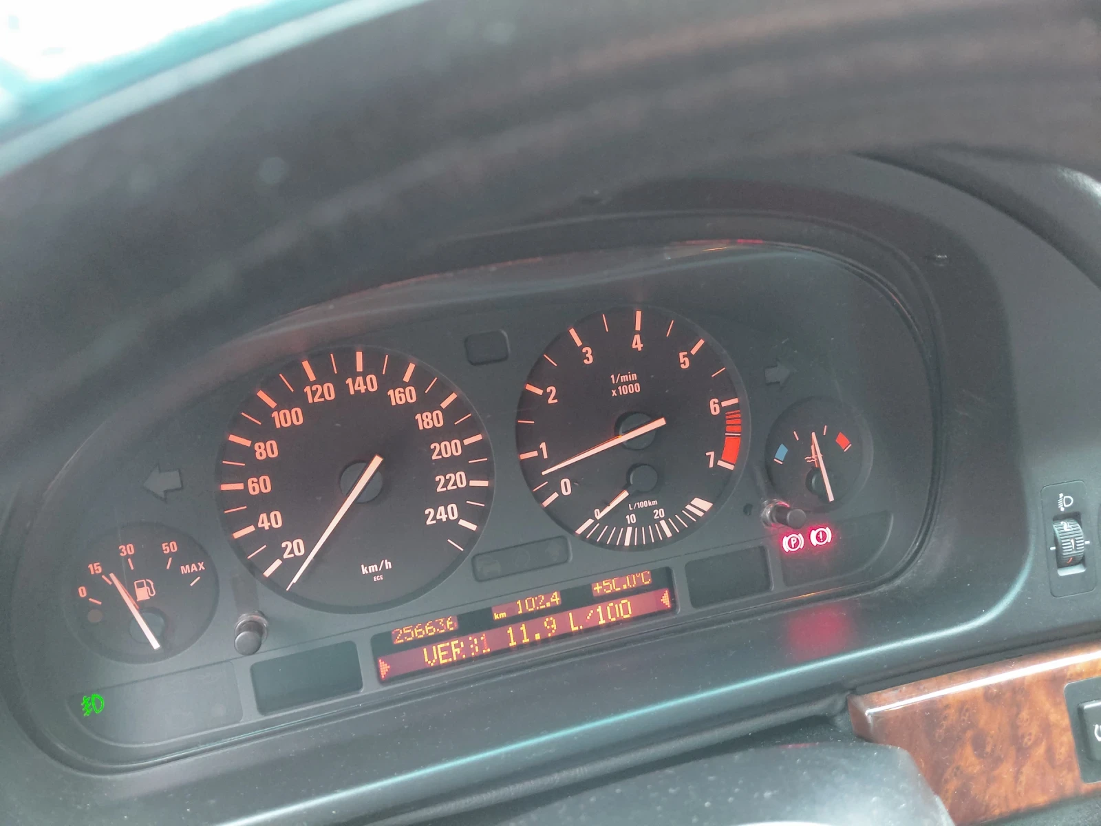 BMW 523, снимка 8 - Автомобили и джипове - 54005048