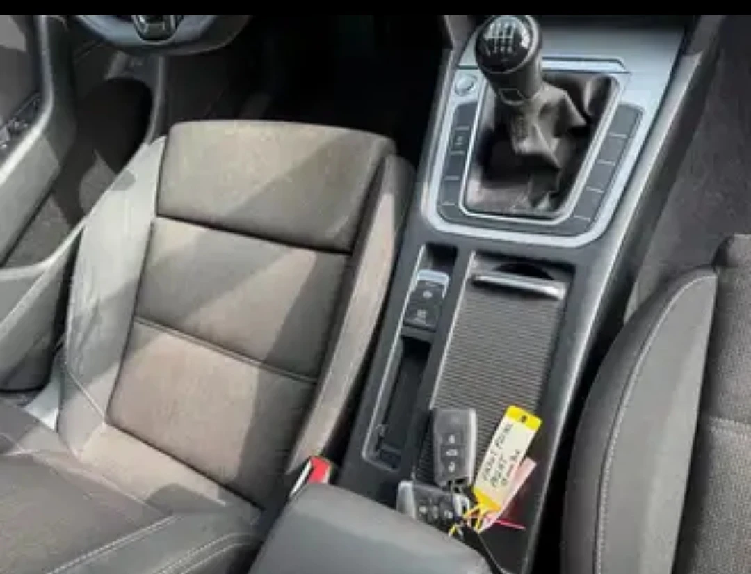 VW Passat 1.6 TDI, NAVI, Оригинални само 118хил. км!!!, снимка 7 - Автомобили и джипове - 54088491