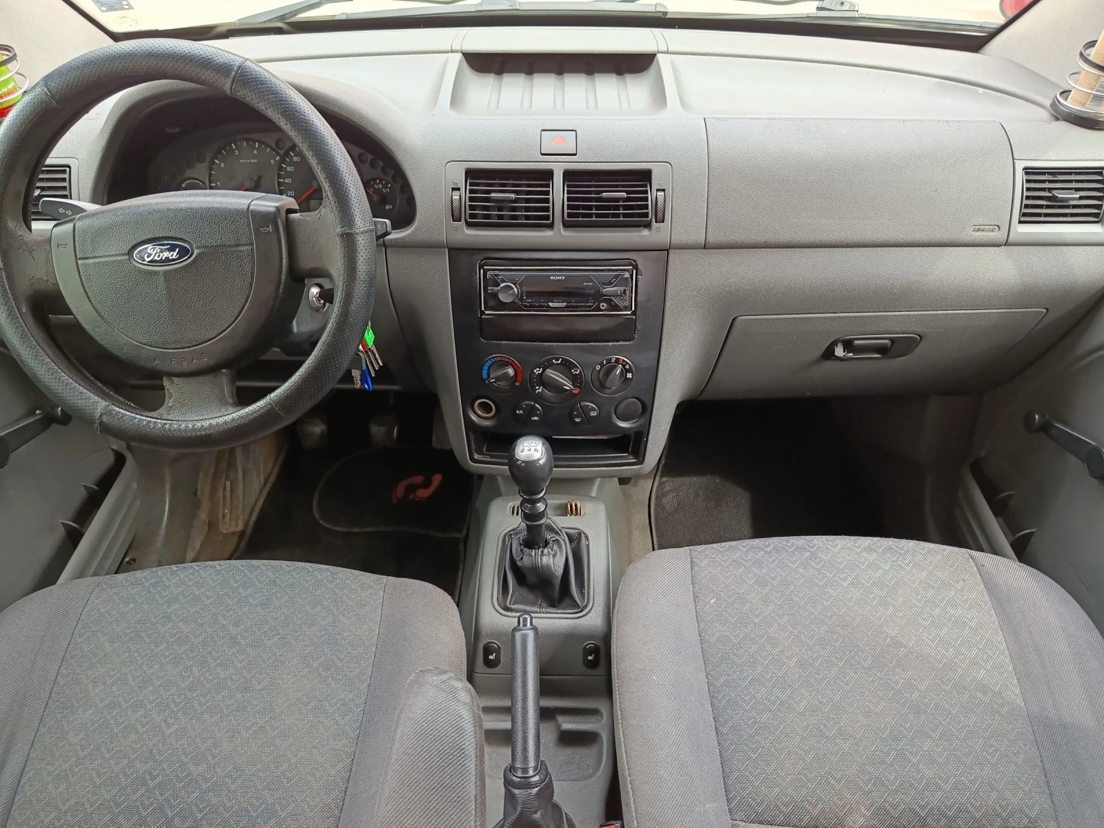 Ford Connect Tourneo , снимка 7 - Автомобили и джипове - 54294933