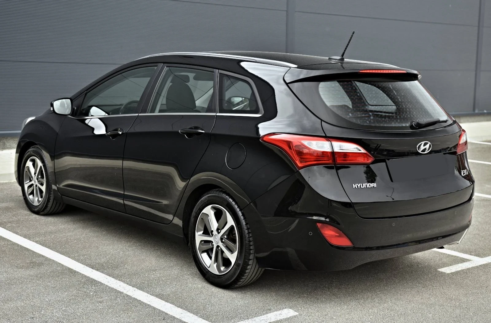 Hyundai I30 Crdi, снимка 7 - Автомобили и джипове - 54598047