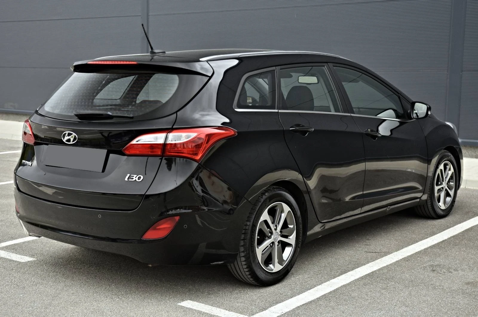 Hyundai I30 Crdi, снимка 3 - Автомобили и джипове - 54598047